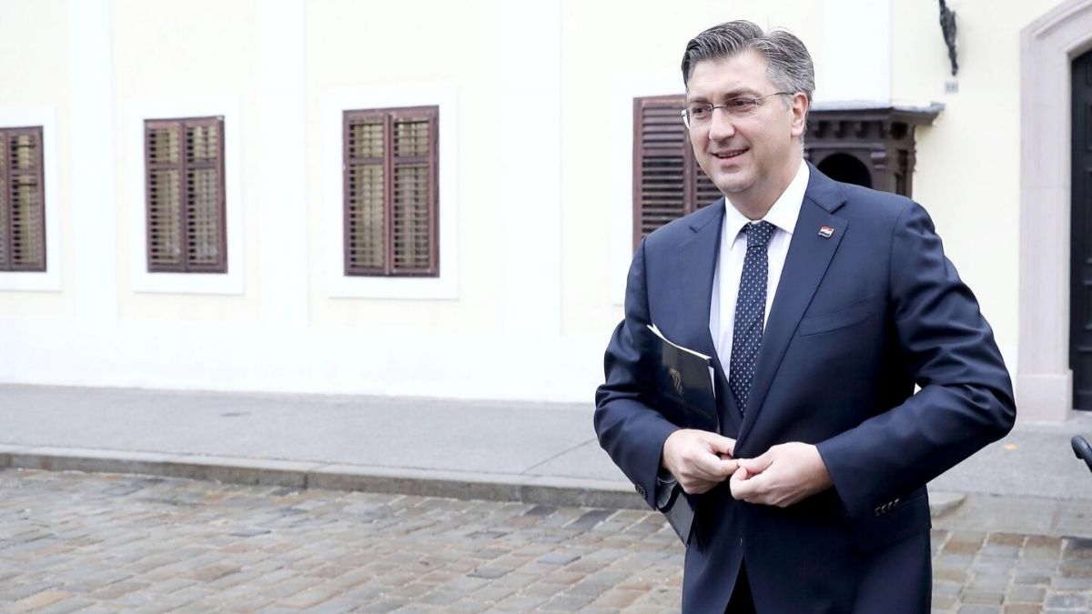 Plenković se hvali s ponudom učiteljima: Mi ne zadužujemo djecu koju oni uče